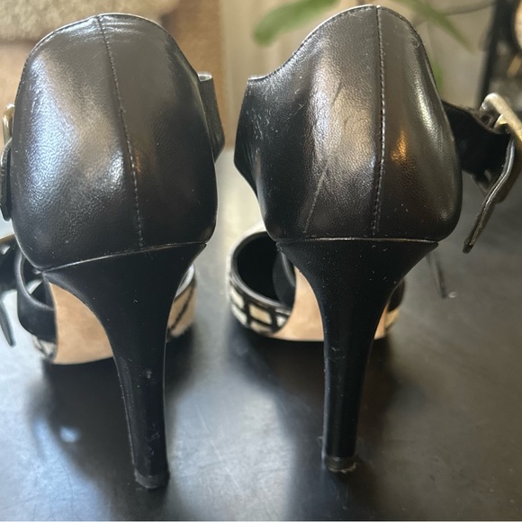 Manolo Blahnik pony hair pumps 8.5 - Picture 4 of 9